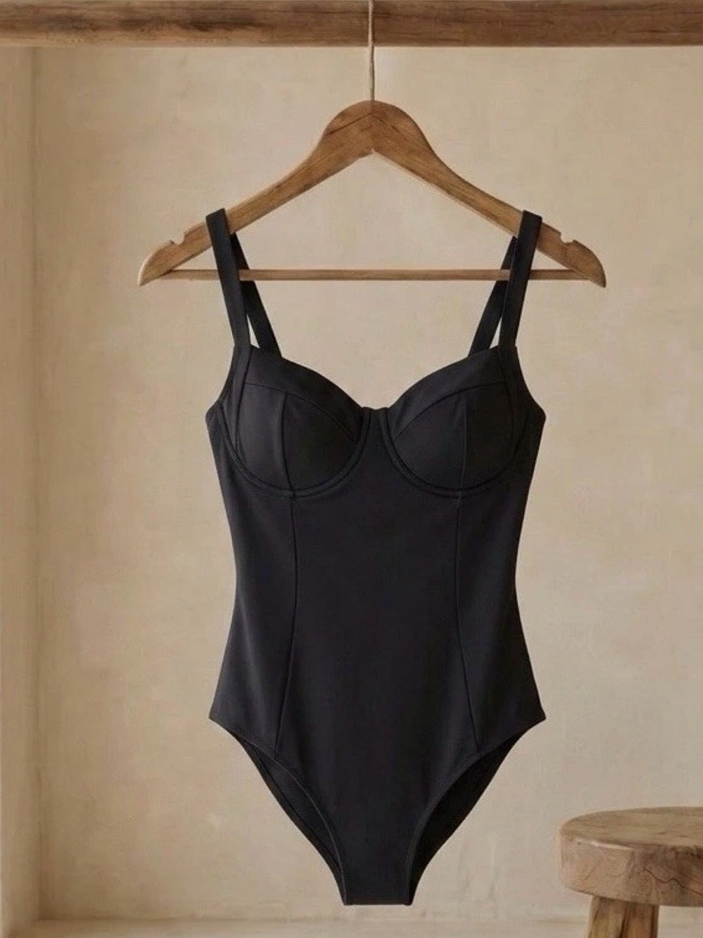 NWTs TA3 Lifty Underwire Swimsuit - Regular Long - Size XS / D/DD - Black